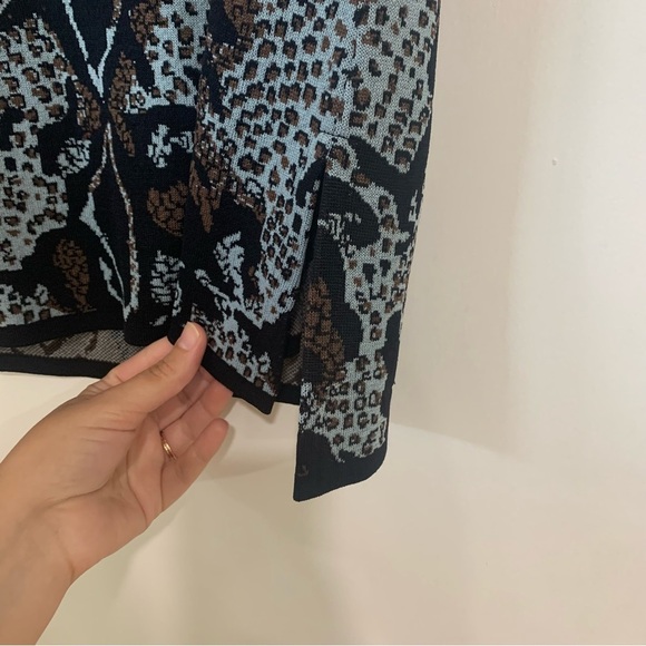 Exclusively Misook Knit Snakeskin Animal Print Sleeveless Top Office Size Large - Picture 3 of 9